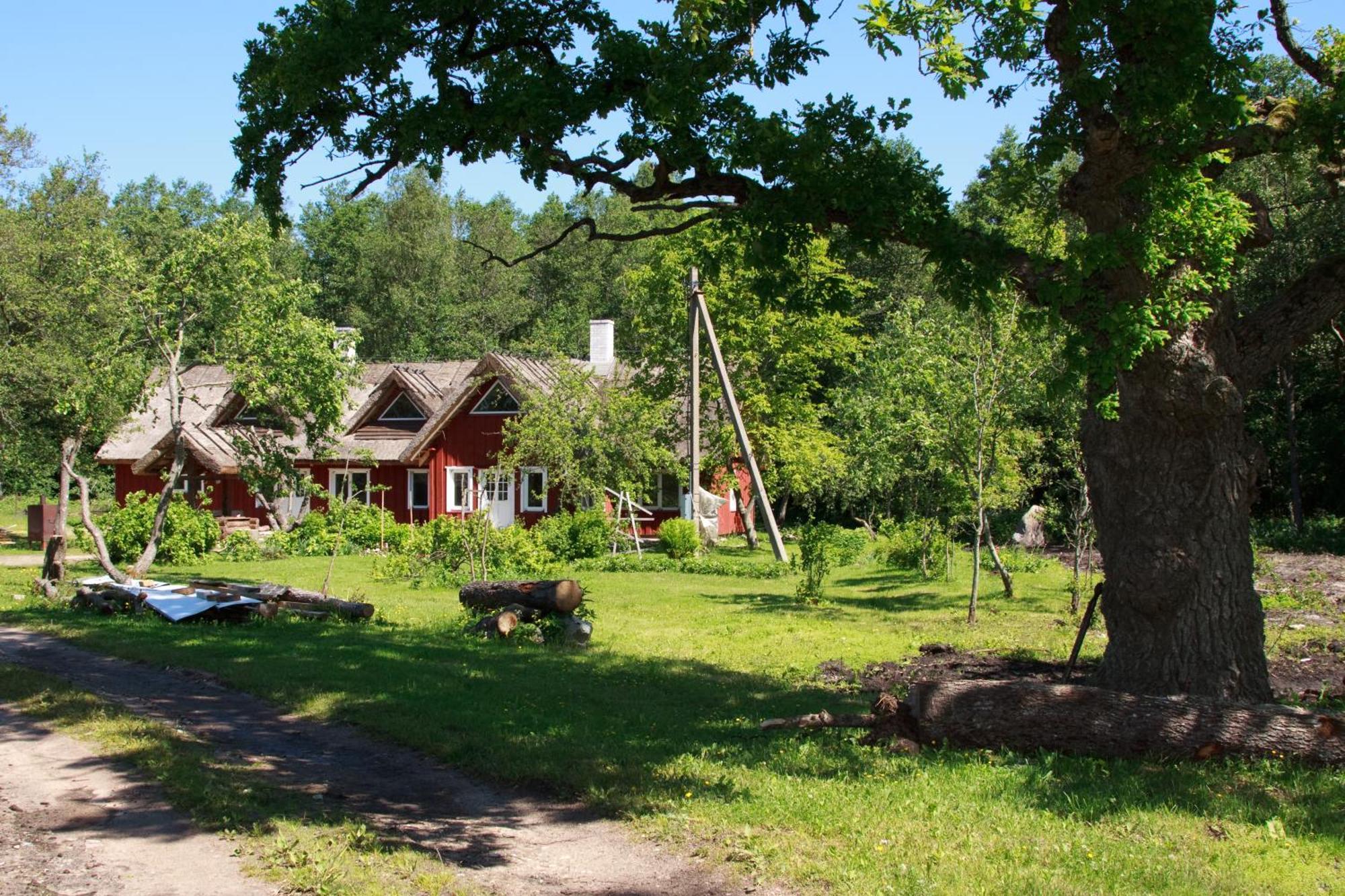 Laugu Holiday Resort Exteriör bild